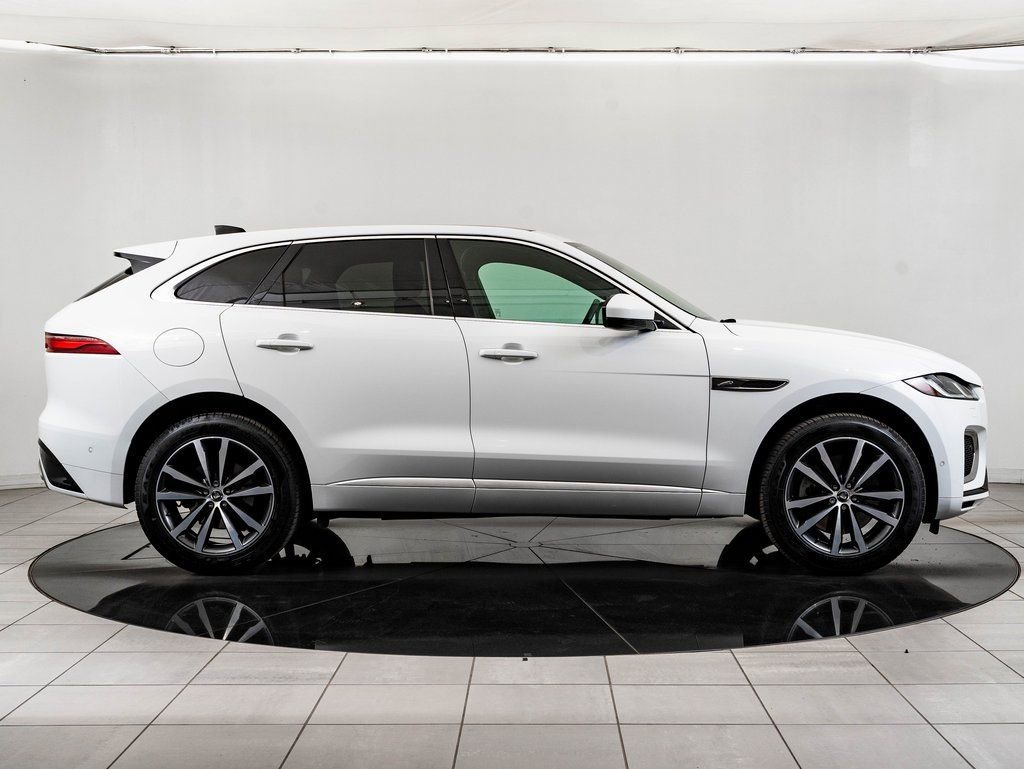 Certified 2024 Jaguar F-PACE R-Dynamic S image 11