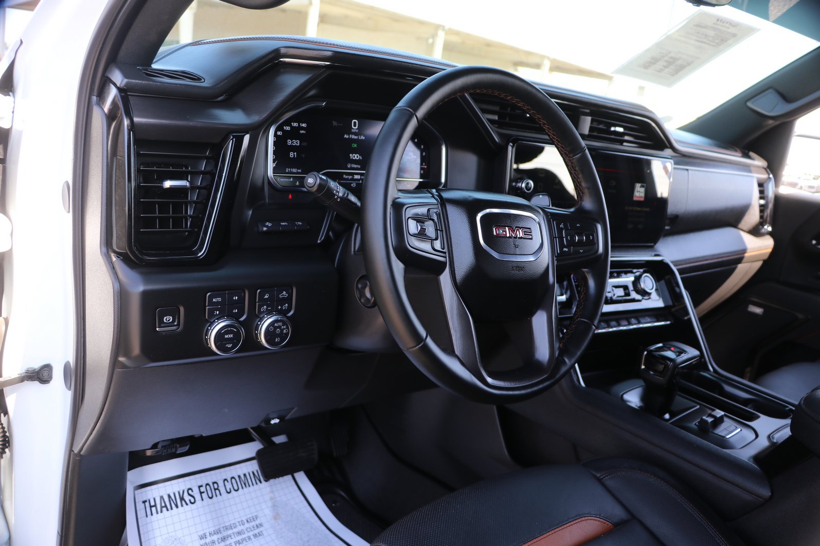 Used 2025 GMC Sierra 1500 AT4 w/ AT4 Premium Package AWD/4WD image 15