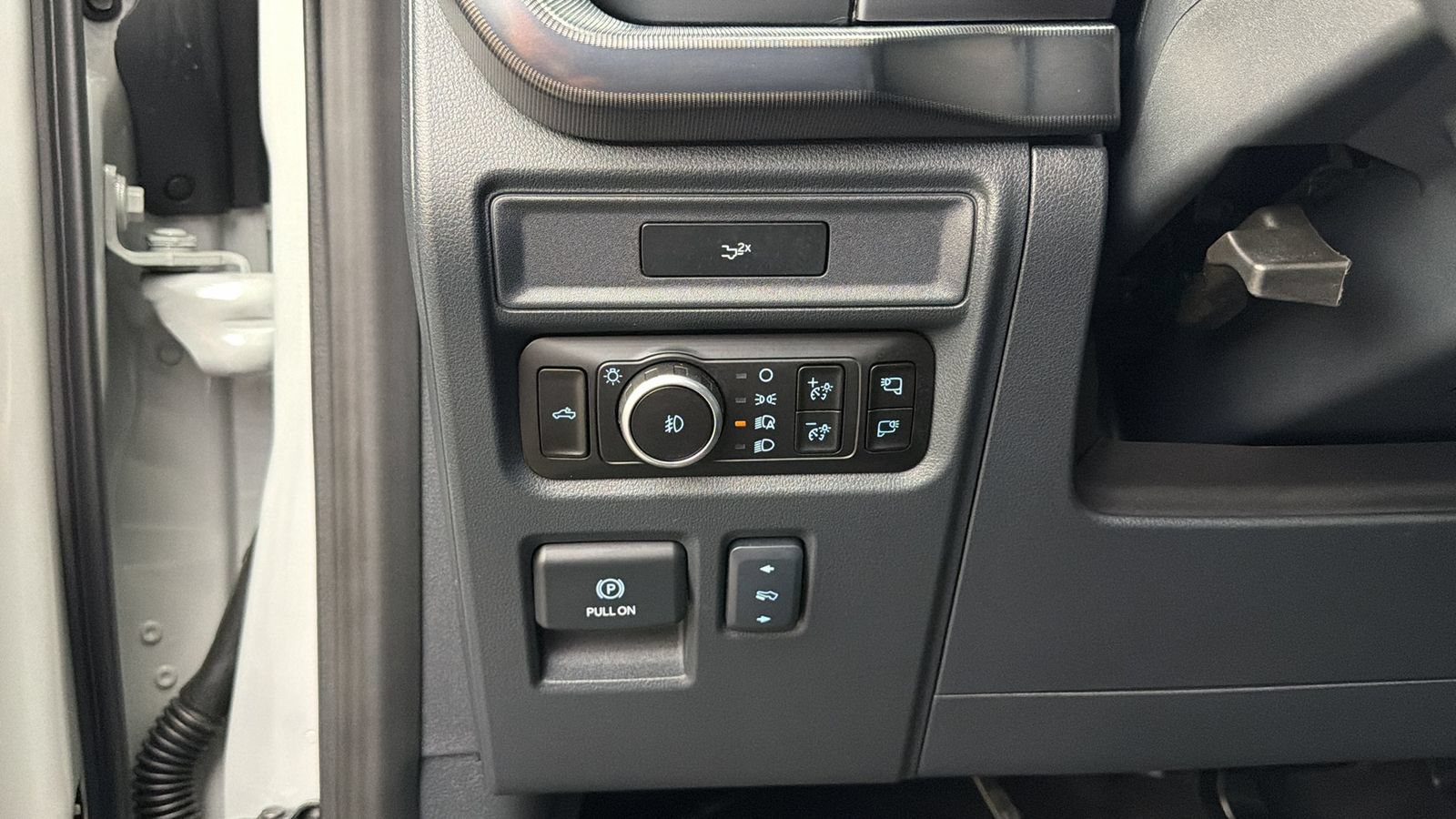 Used 2026 Ford F150 Lariat AWD/4WD image 24