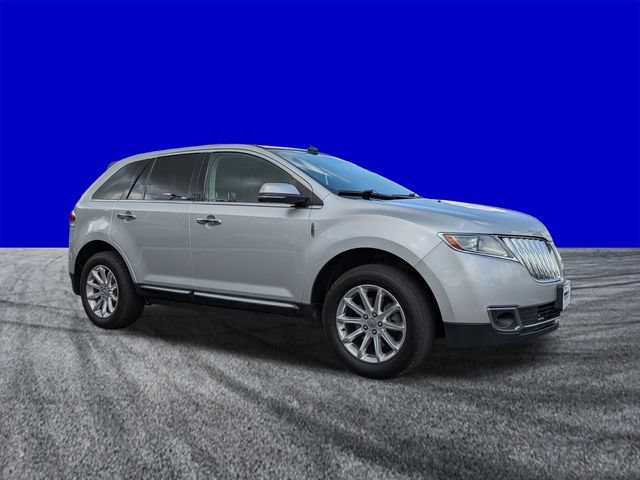 Used 2014 Lincoln MKX AWD w/ Equipment Group 102A image 2