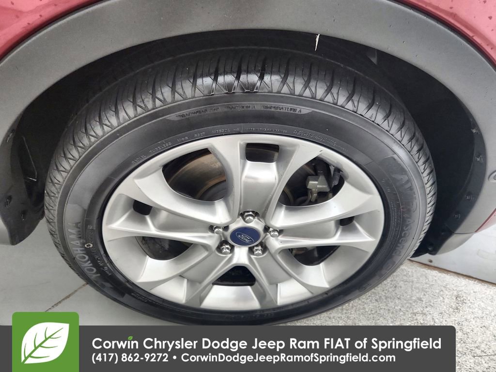 Used 2015 Ford Escape Titanium w/ Equipment Group 301A AWD/4WD image 33