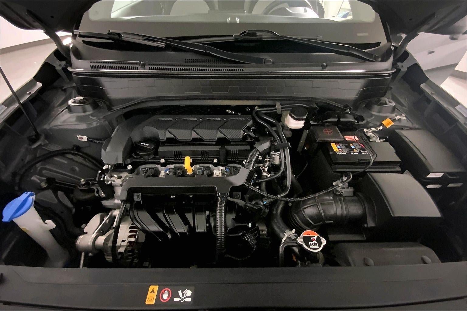 Used 2025 Hyundai Venue SEL FWD image 10