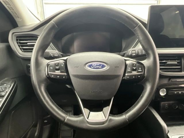 Used 2025 Ford Escape SE FWD image 8