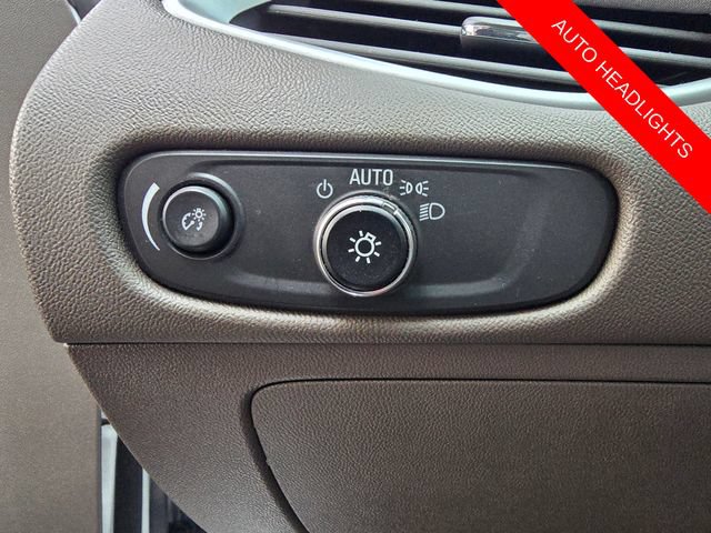 Used 2024 Chevrolet Malibu LT FWD image 11