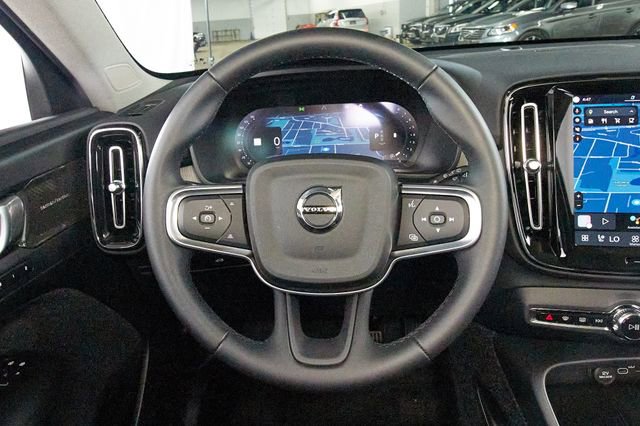 Certified 2025 Volvo XC40 B5 Ultra w/ Climate Package image 6
