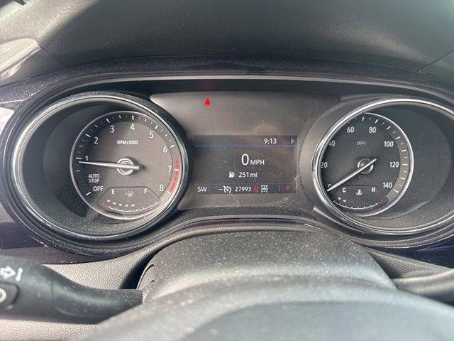 Used 2021 Buick Encore GX Select AWD/4WD image 13