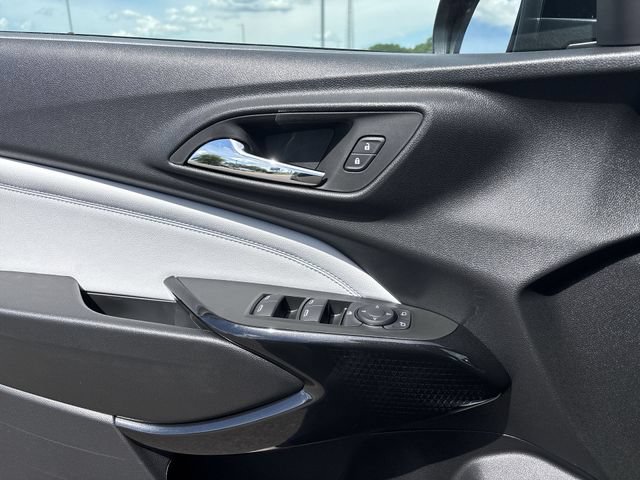 New 2026 Chevrolet Trax LT w/ Driver Confidence Package FWD image 23