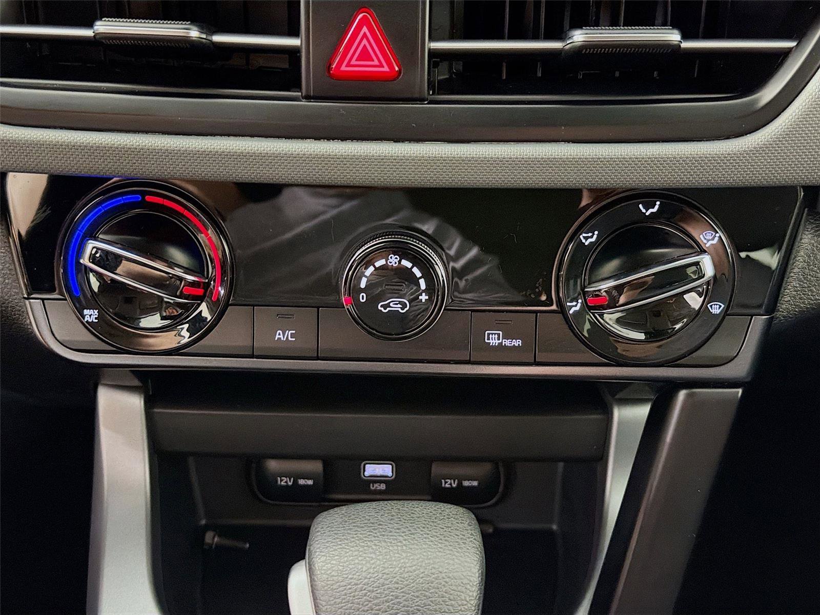 Used 2025 Kia Seltos LX image 16