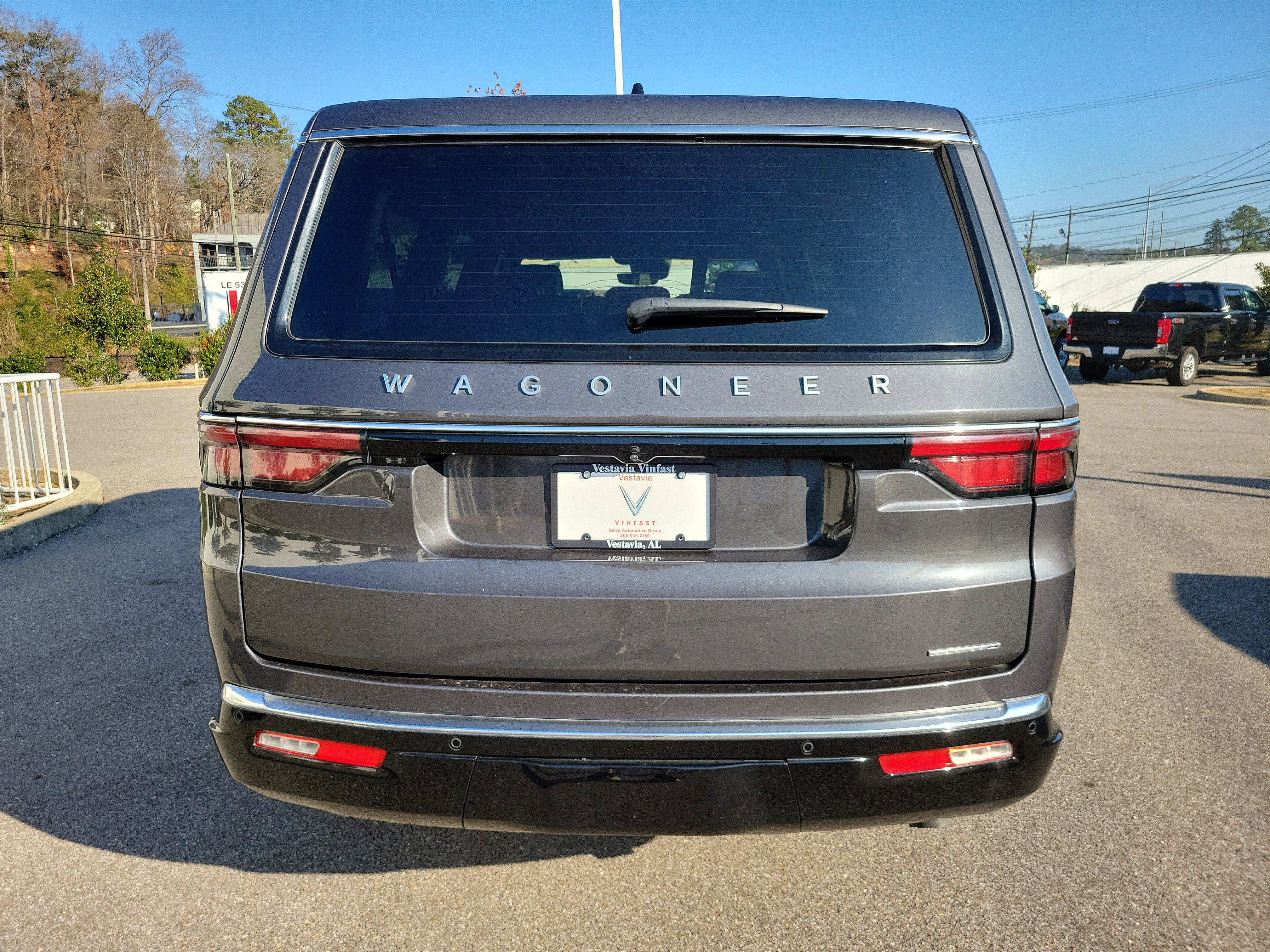 Used 2024 Jeep Wagoneer L Series II image 6