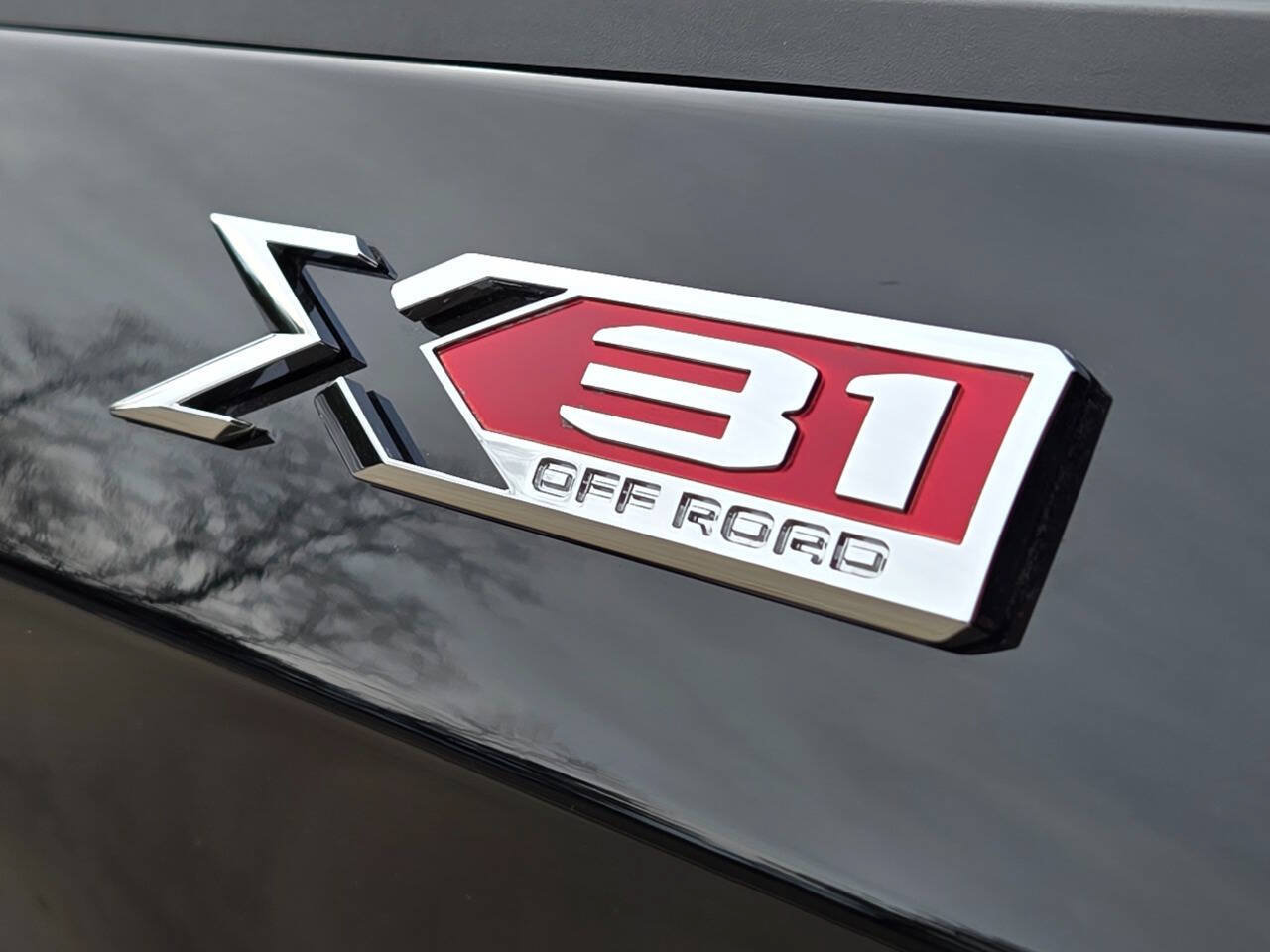 Used 2025 GMC Sierra 1500 Elevation w/ Elevation Premium Package AWD/4WD image 14