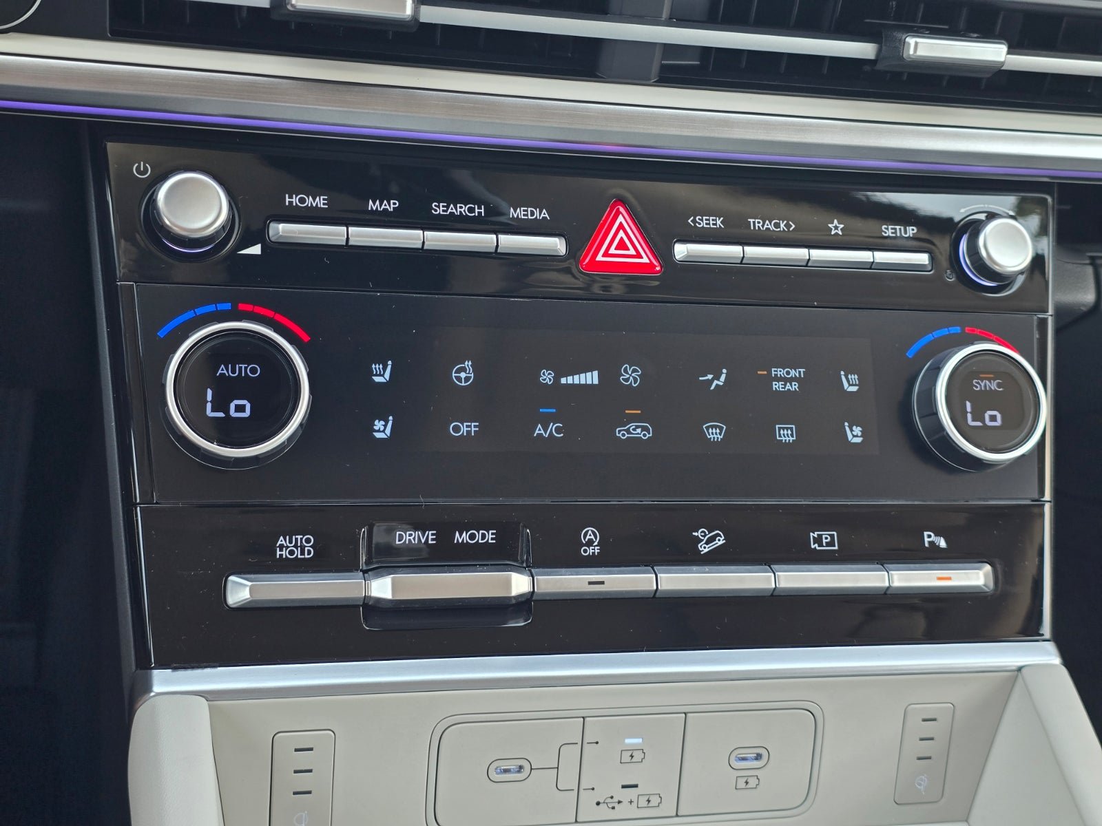 New 2027 Hyundai Santa Fe Calligraphy w/ Tow & Go Package FWD image 20