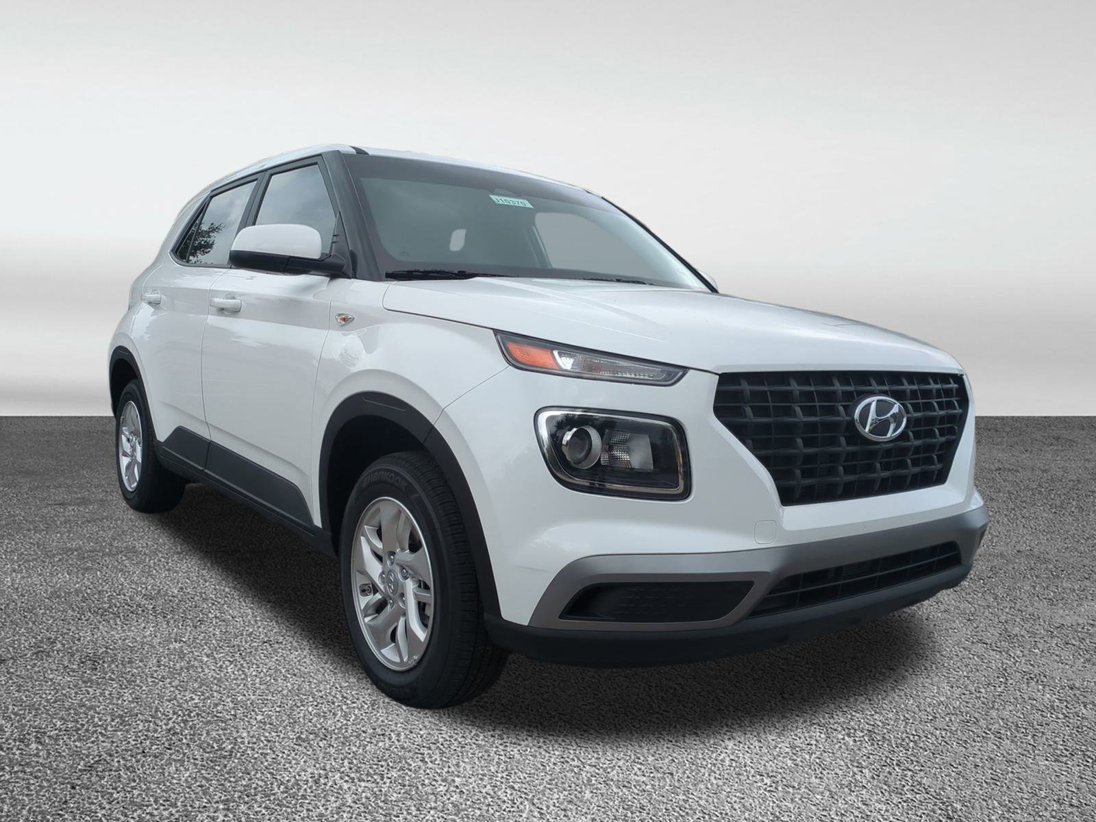 New 2026 Hyundai Venue SE image 2