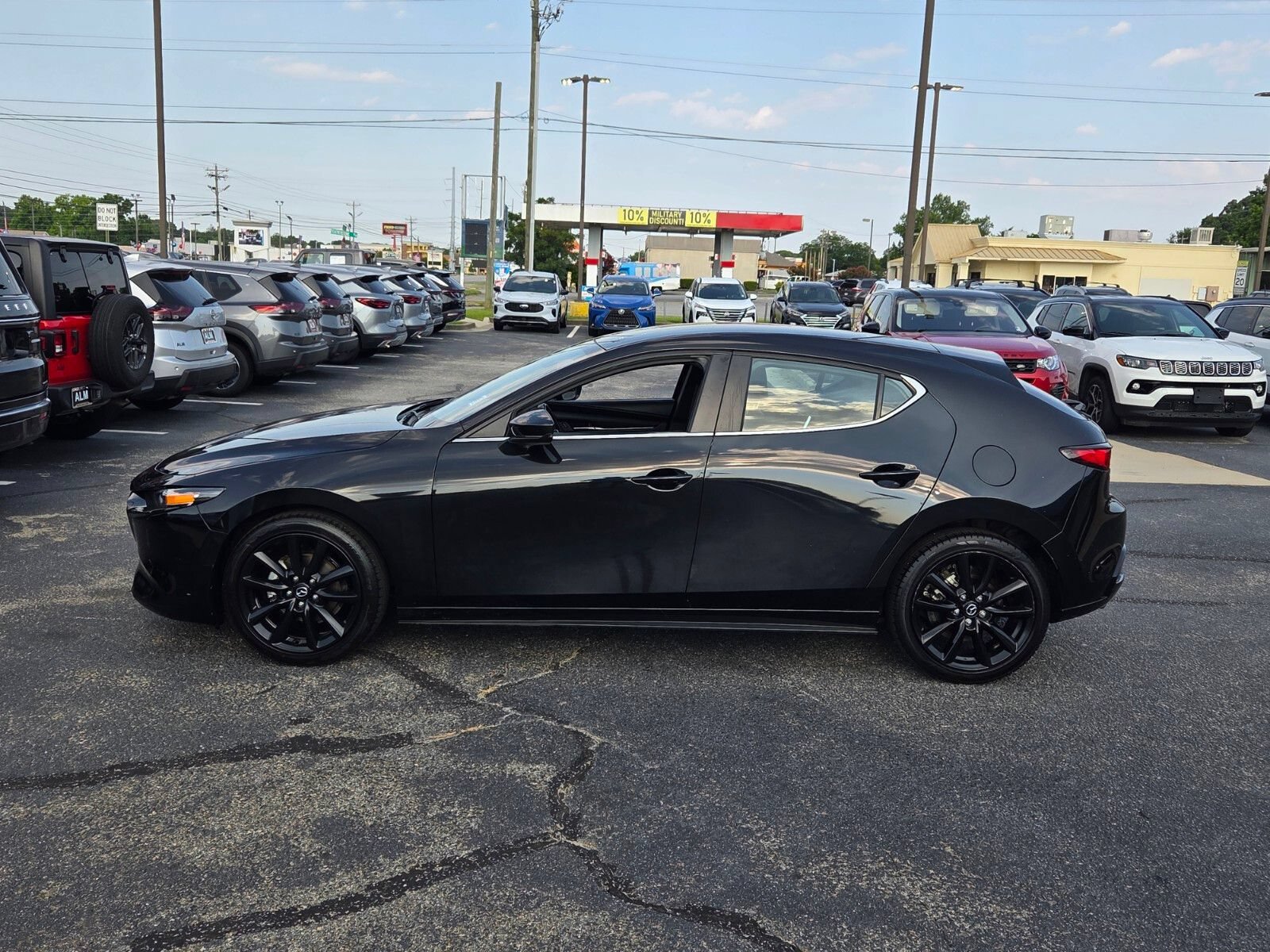 Used 2024 MAZDA MAZDA3 s FWD image 4