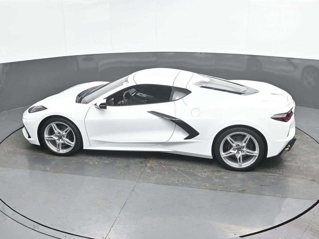 Used 2022 Chevrolet Corvette Stingray Coupe w/ 1LT RWD image 37