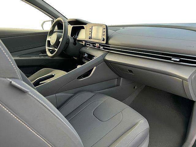 New 2025 Hyundai Elantra Sport w/ Cargo Package FWD image 17