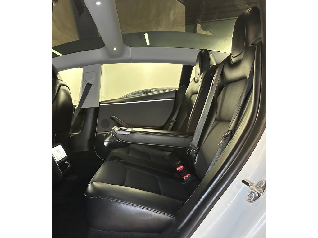 Used 2024 Tesla Model 3 Standard Range RWD image 19