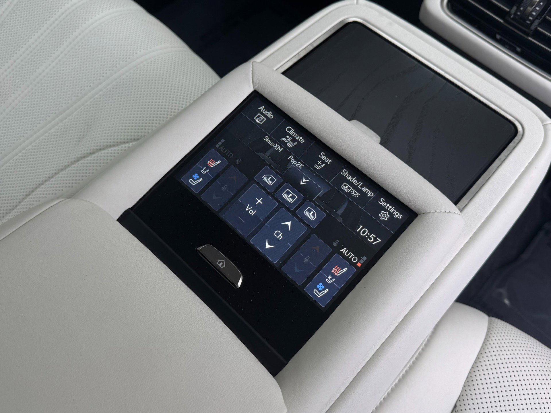 Used 2023 Lexus LS 500h AWD w/ Luxury Package image 62