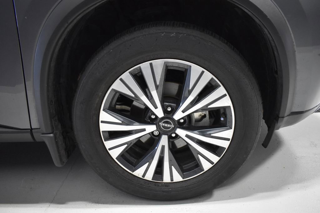 Used 2022 Nissan Rogue SV image 8