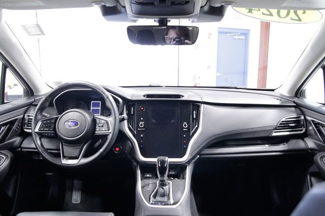 Used 2024 Subaru Outback Limited image 16