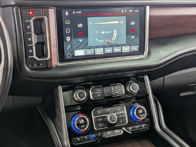 Used 2023 GMC Yukon Denali Ultimate AWD/4WD image 37