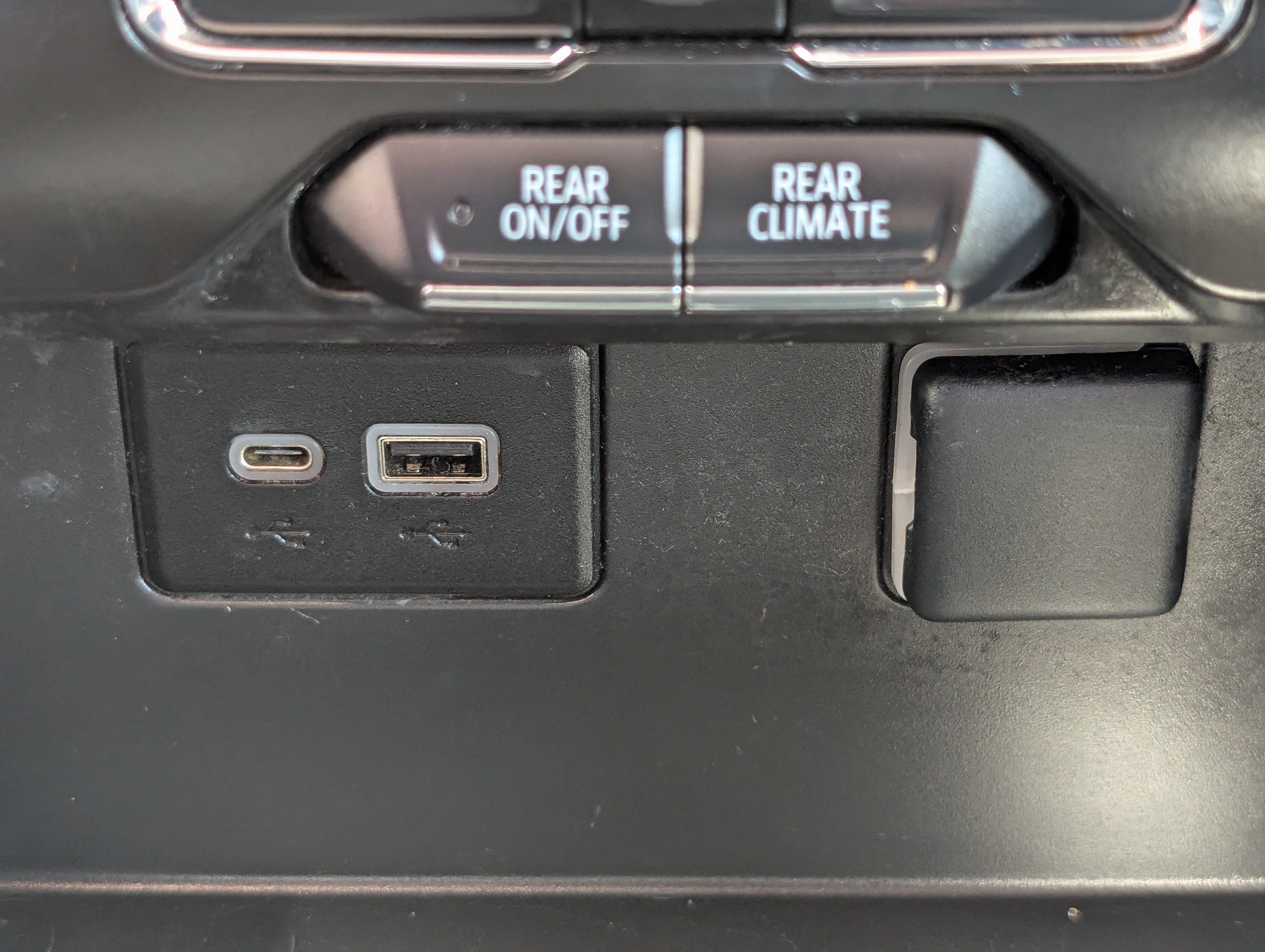 Used 2023 Chevrolet Suburban LS w/ Driver Alert Package RWD image 20