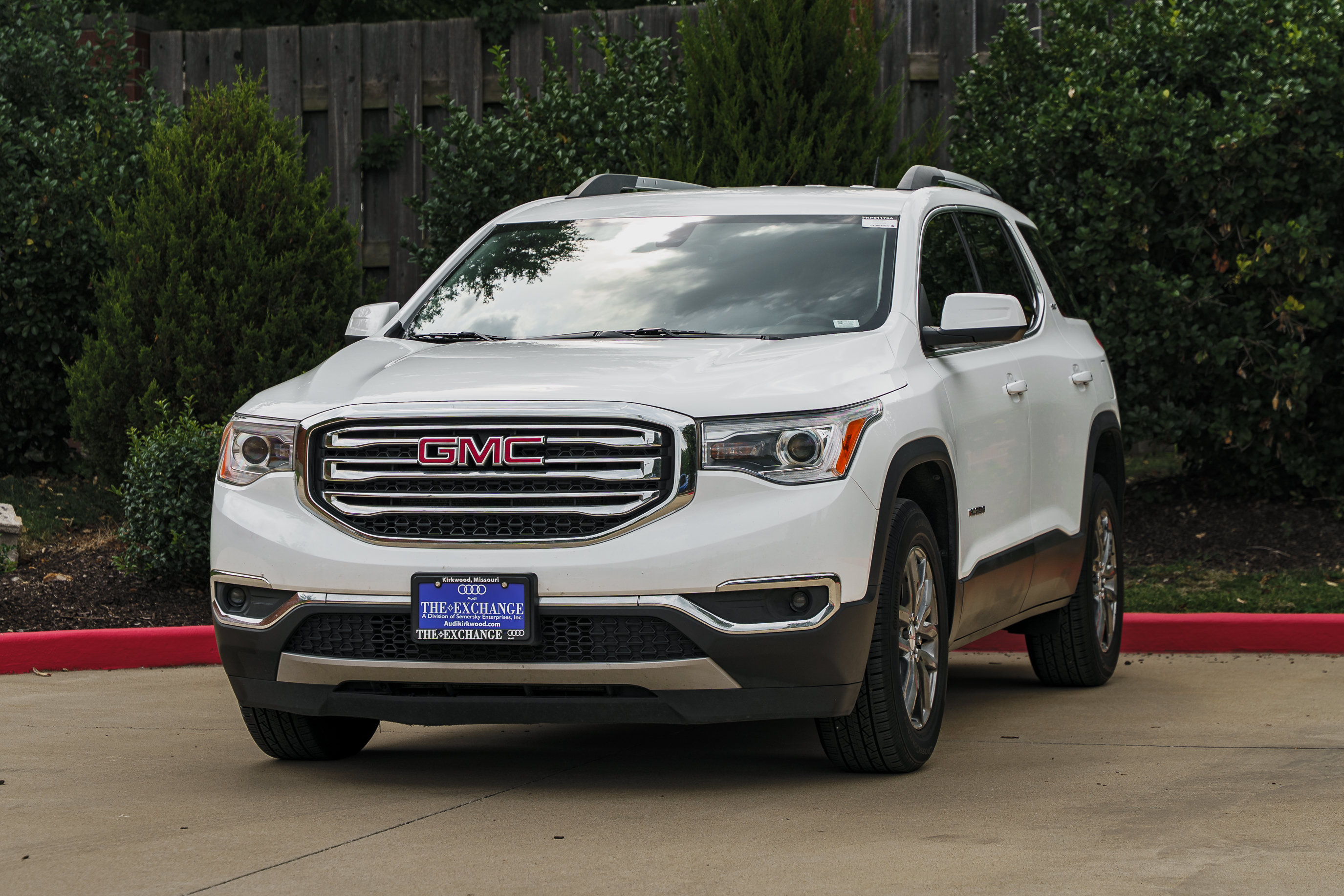 Used 2019 GMC Acadia SLT AWD/4WD image 5