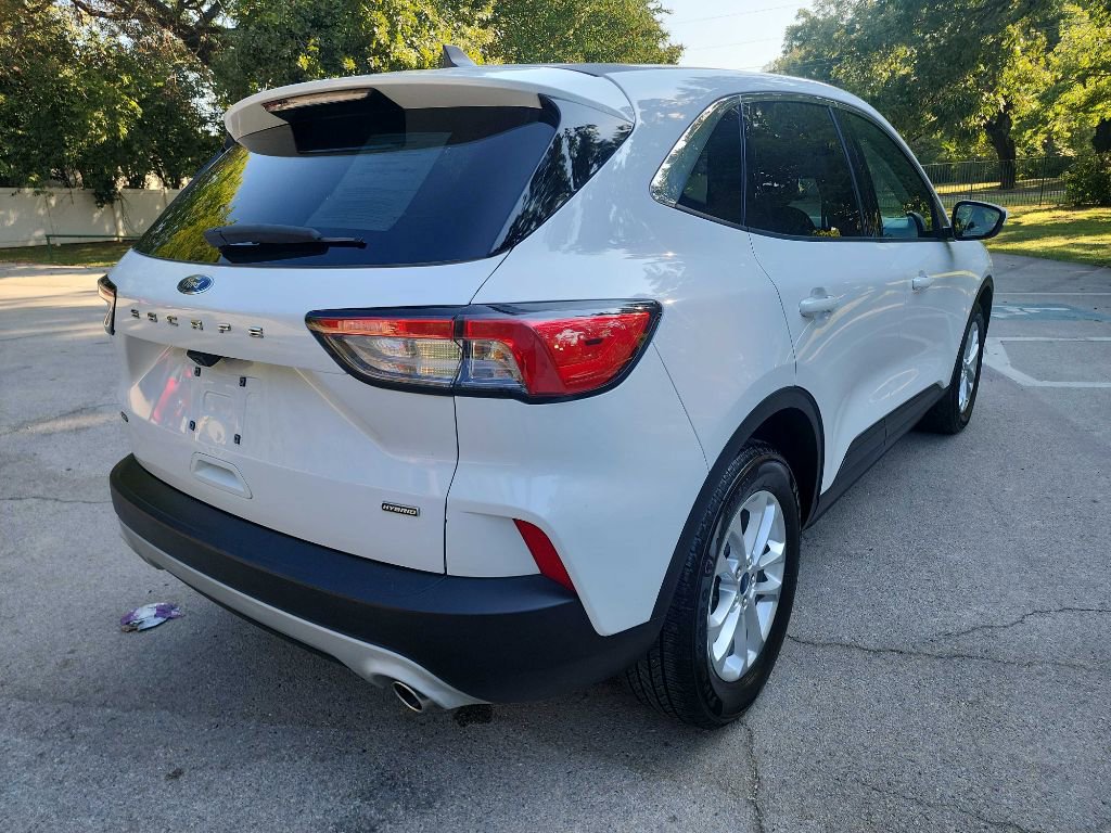 Used 2021 Ford Escape SE image 10