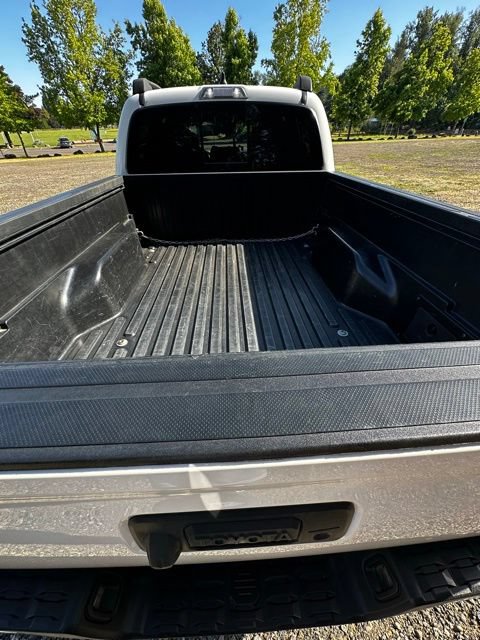 Used 2021 Toyota Tacoma TRD Off-Road AWD/4WD image 29