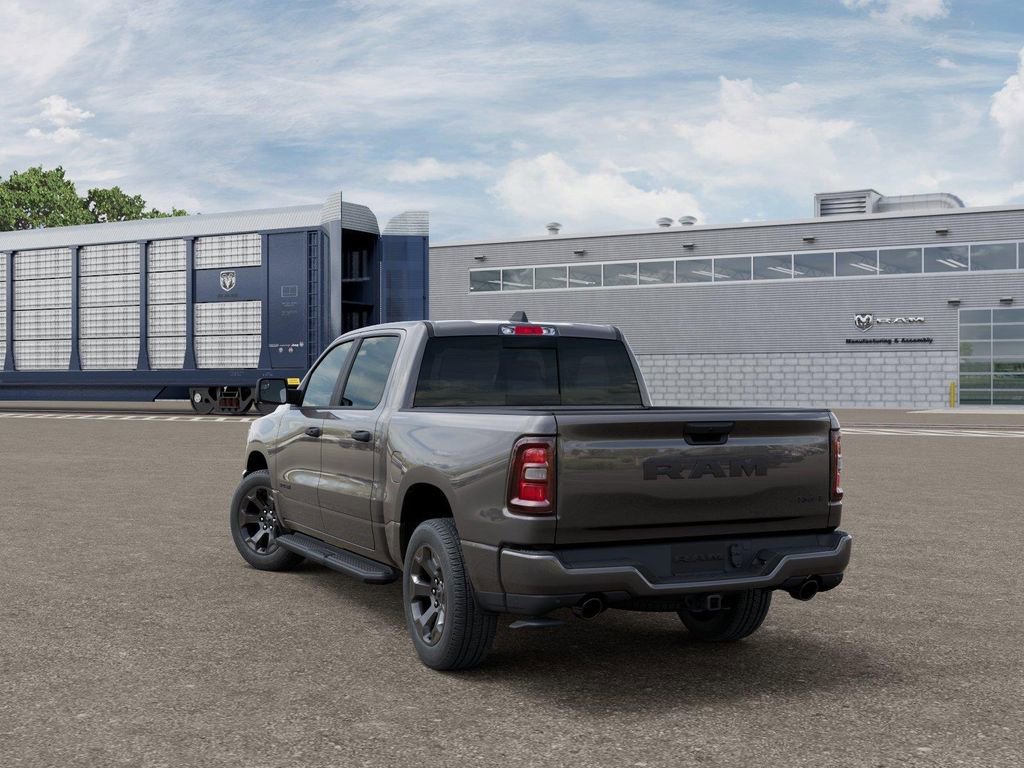 New 2026 RAM 1500 Express AWD/4WD image 3
