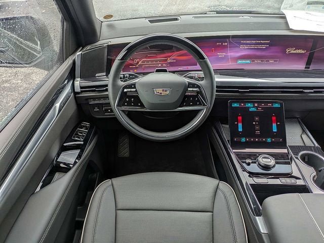 New 2026 Cadillac Escalade ESV Sport w/ LPO, ONYX Package AWD/4WD image 18