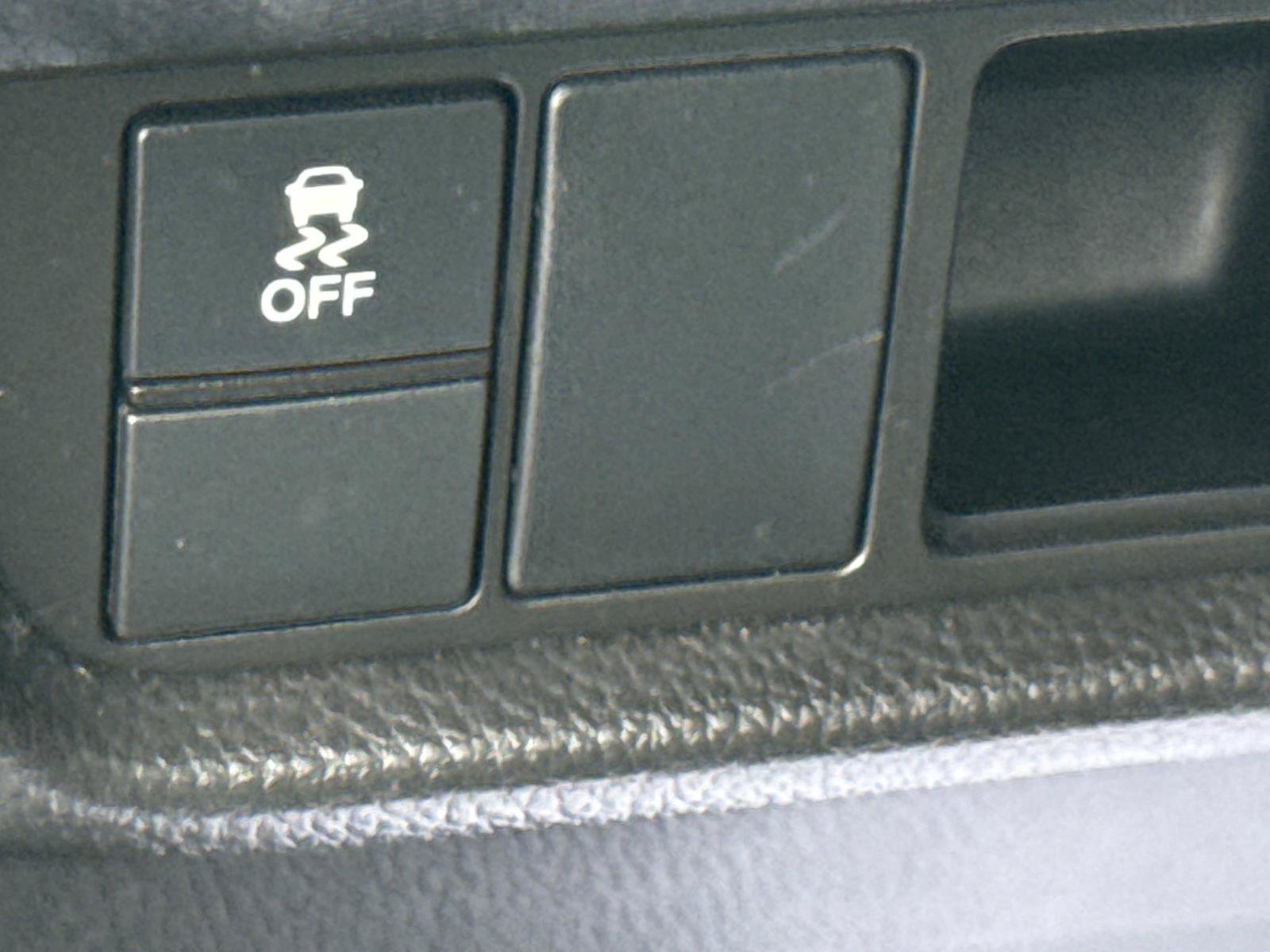 Certified 2025 Honda HR-V EX-L image 24
