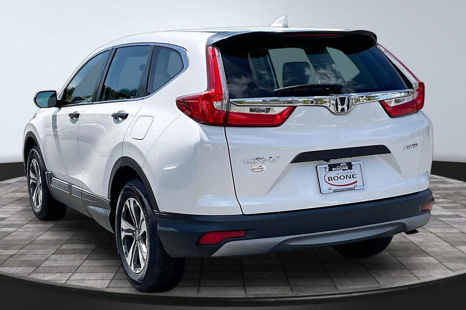 Used 2019 Honda CR-V LX image 3