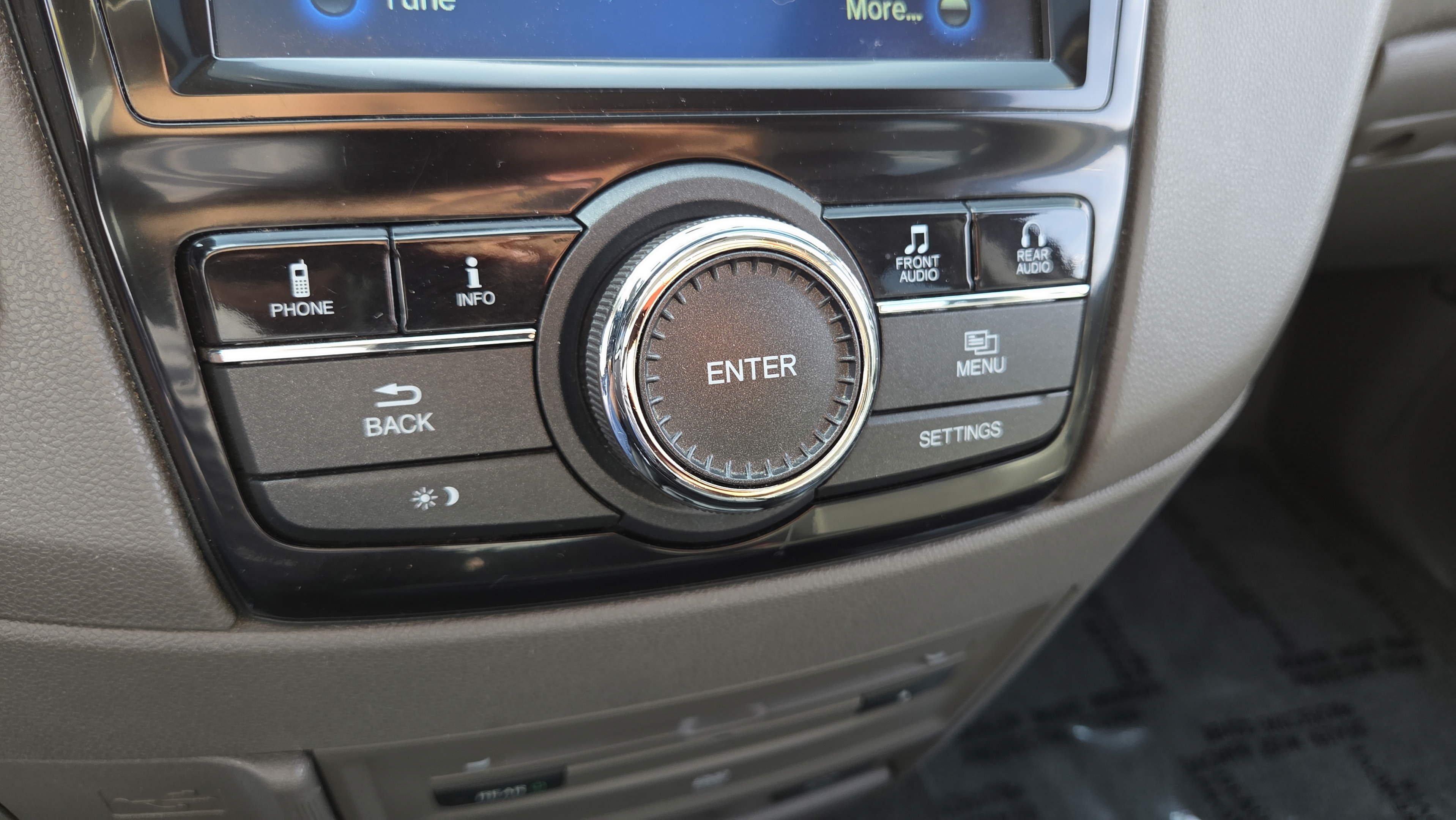 Used 2015 Honda Odyssey EX-L image 32