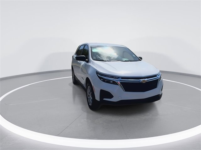 Certified 2024 Chevrolet Equinox LS w/ Driver Confidence II Package image 3