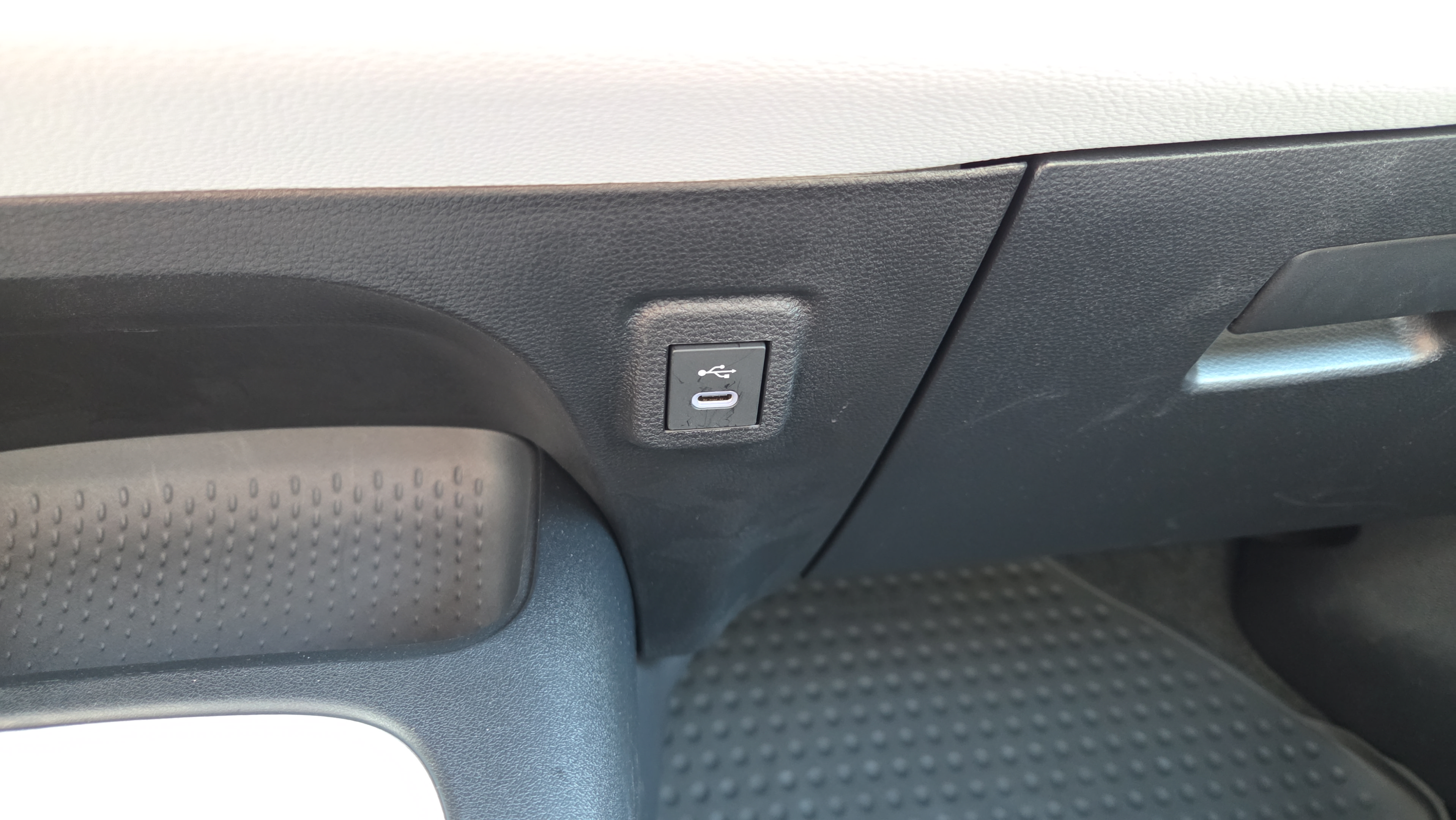 Certified 2026 Toyota Corolla SE FWD image 22