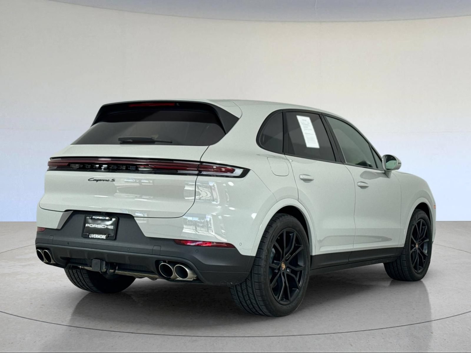 Used 2026 Porsche Cayenne S AWD/4WD image 8