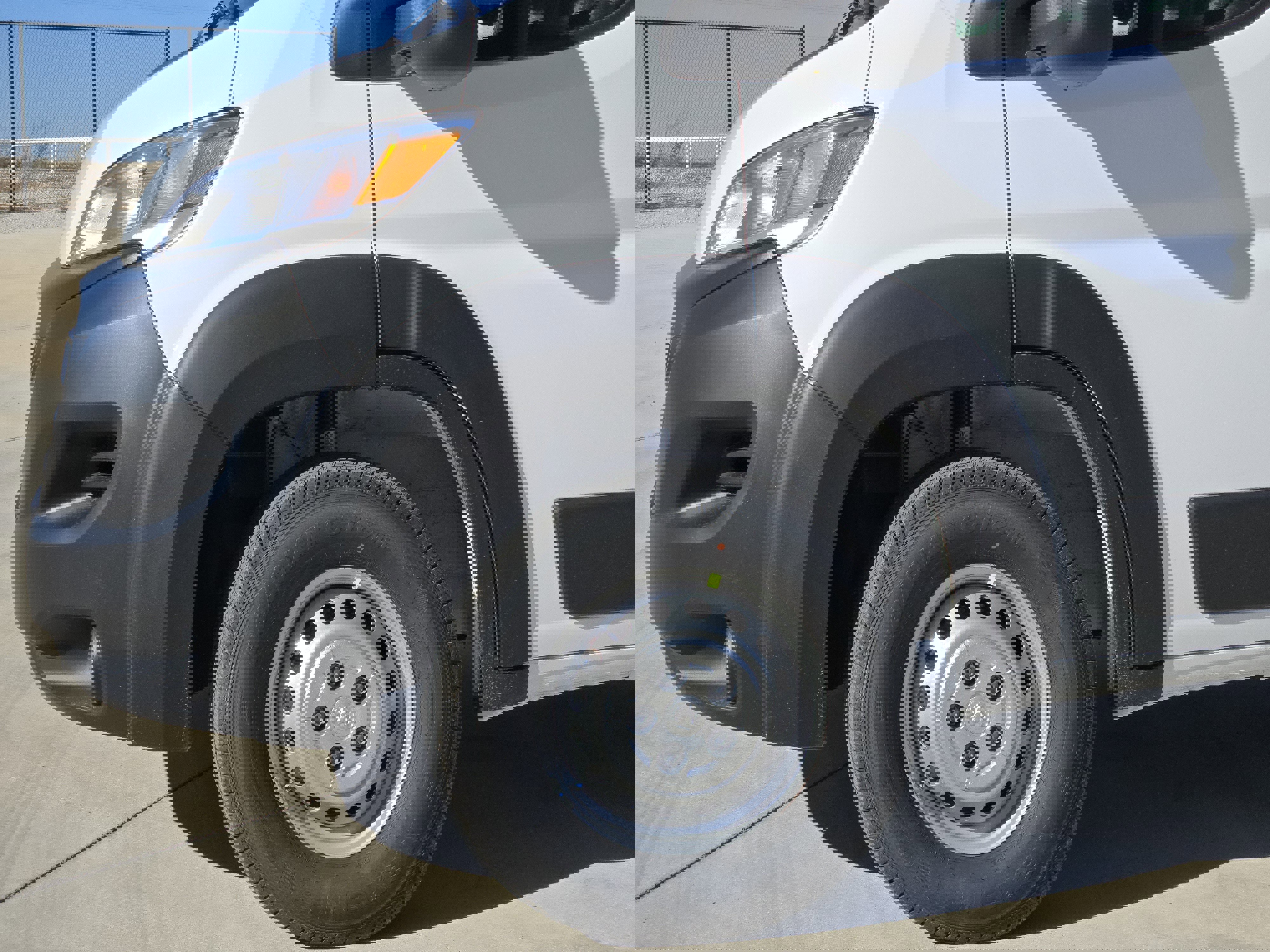 New 2026 RAM ProMaster 2500 w/ Convenience Group image 5