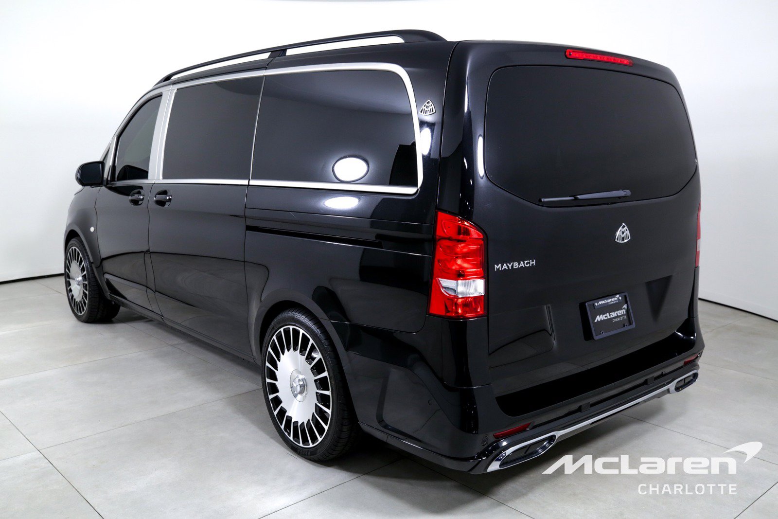 Used 2018 Mercedes-Benz Metris Passenger image 6