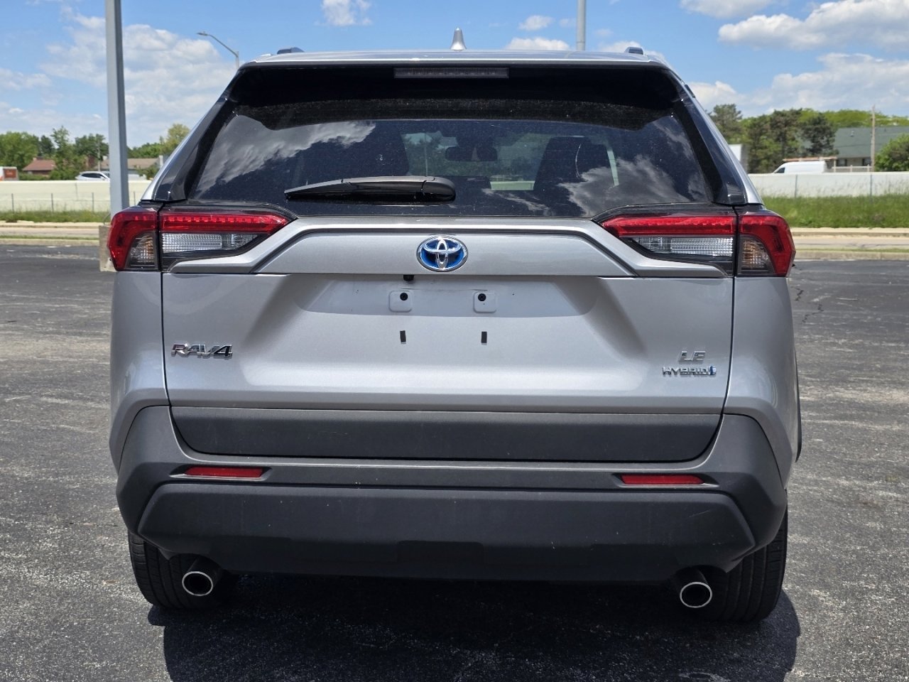 Used 2023 Toyota RAV4 LE AWD/4WD image 12