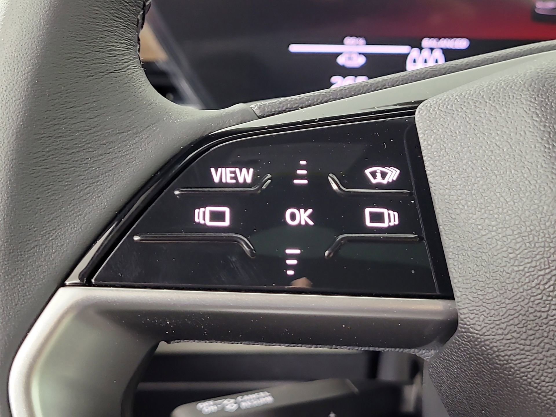 New 2025 Audi Q6 e-tron Premium Plus image 25