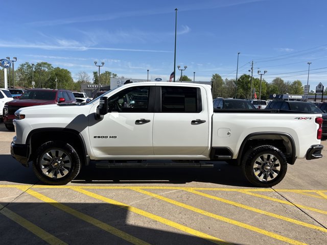 Used 2024 Chevrolet Silverado 2500 Custom w/ Custom Value Package AWD/4WD image 8
