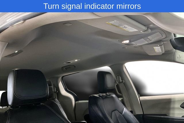 Used 2024 Chrysler Pacifica Touring-L image 27