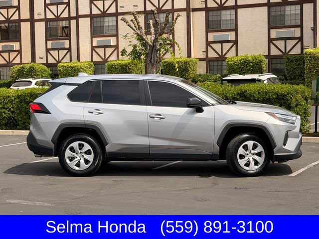 Used 2023 Toyota RAV4 LE image 4