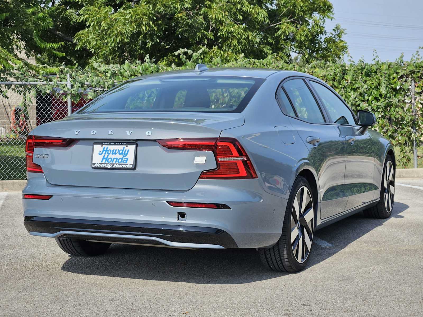 Used 2023 Volvo S60 T8 Plus w/ Climate Package AWD/4WD image 5
