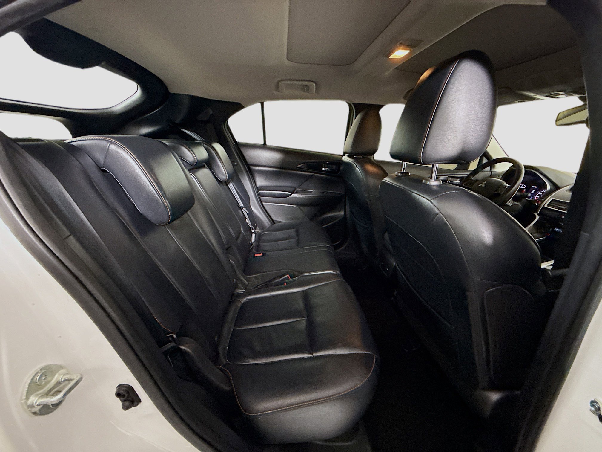 Used 2019 Mitsubishi Eclipse Cross SEL image 27