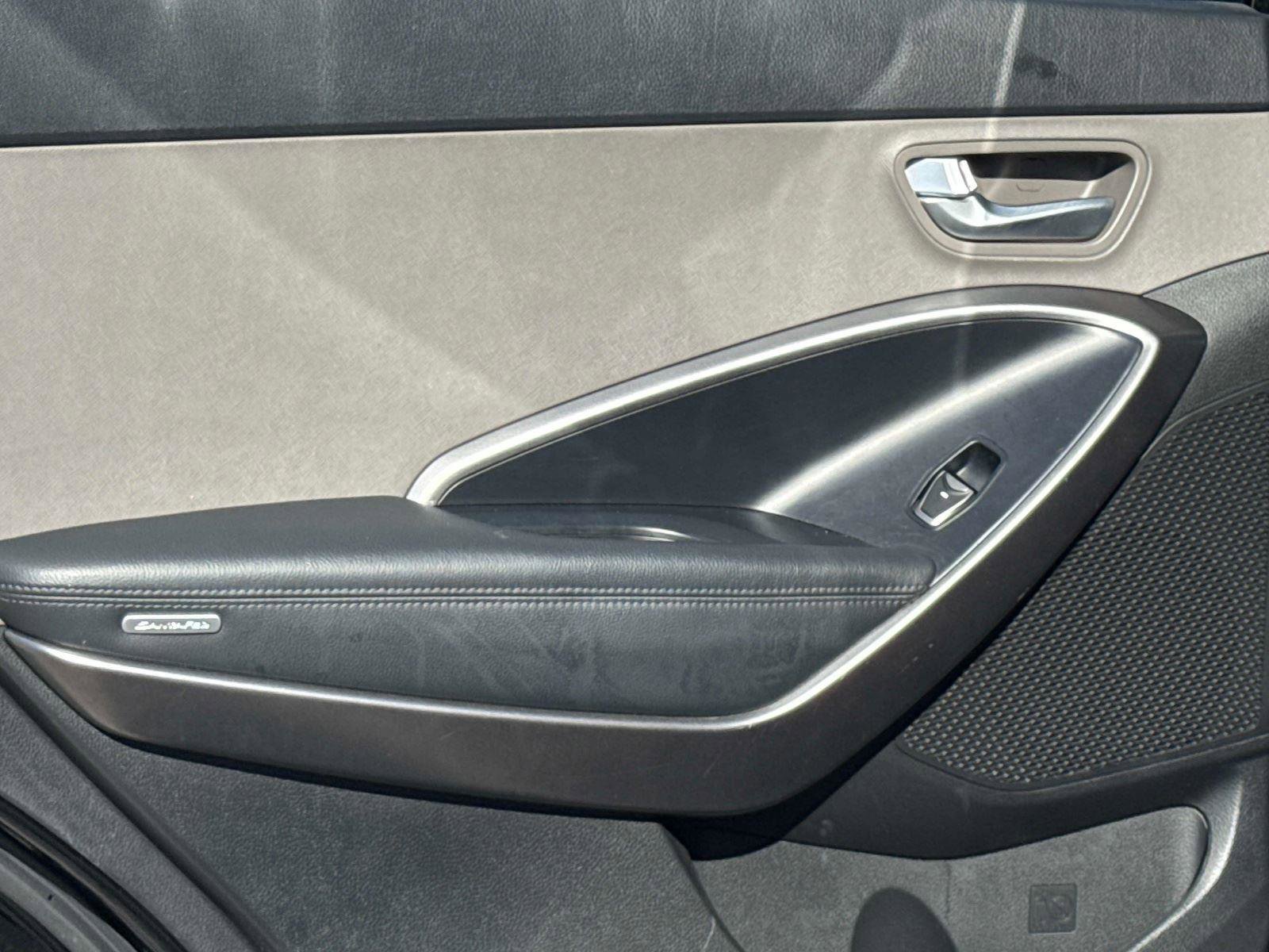 Used 2017 Hyundai Santa Fe Sport image 11