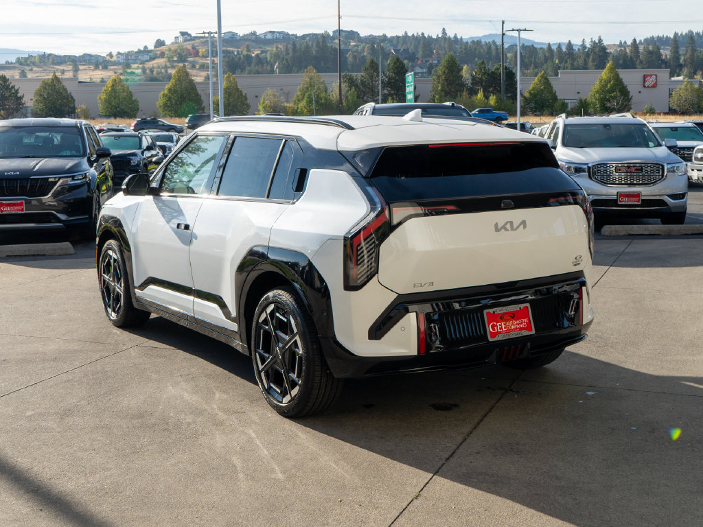 New 2027 Kia EV3 GT AWD/4WD image 5