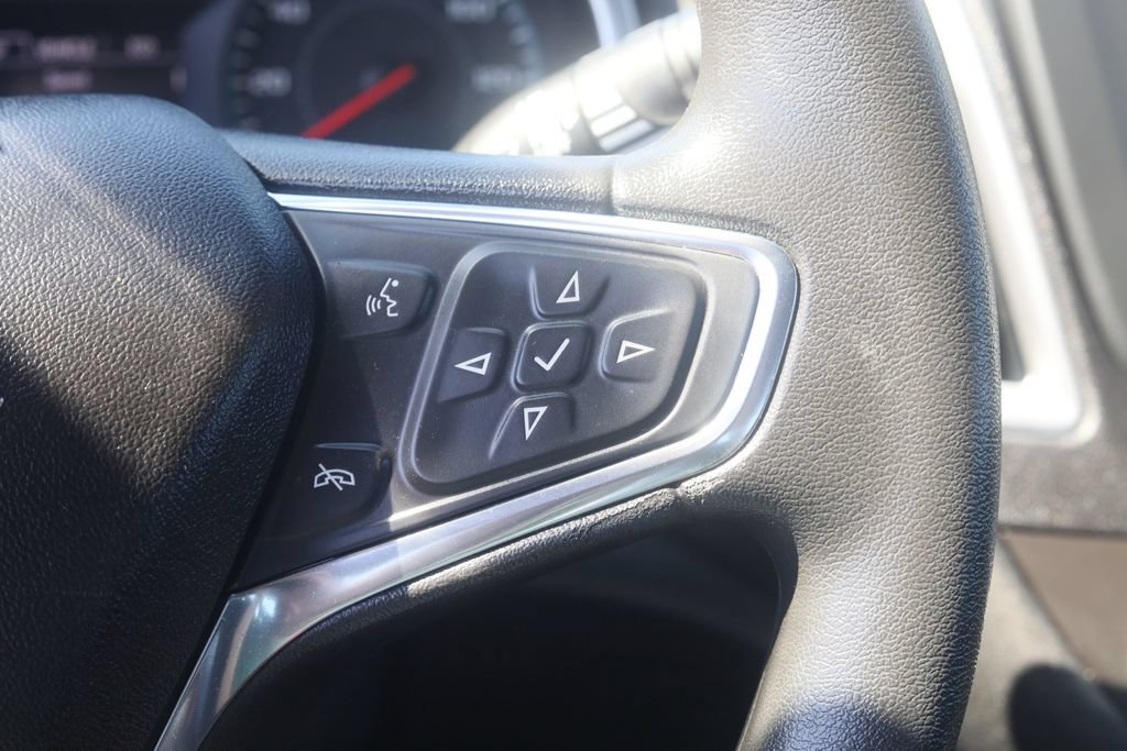 Used 2018 Chevrolet Malibu LS FWD image 9
