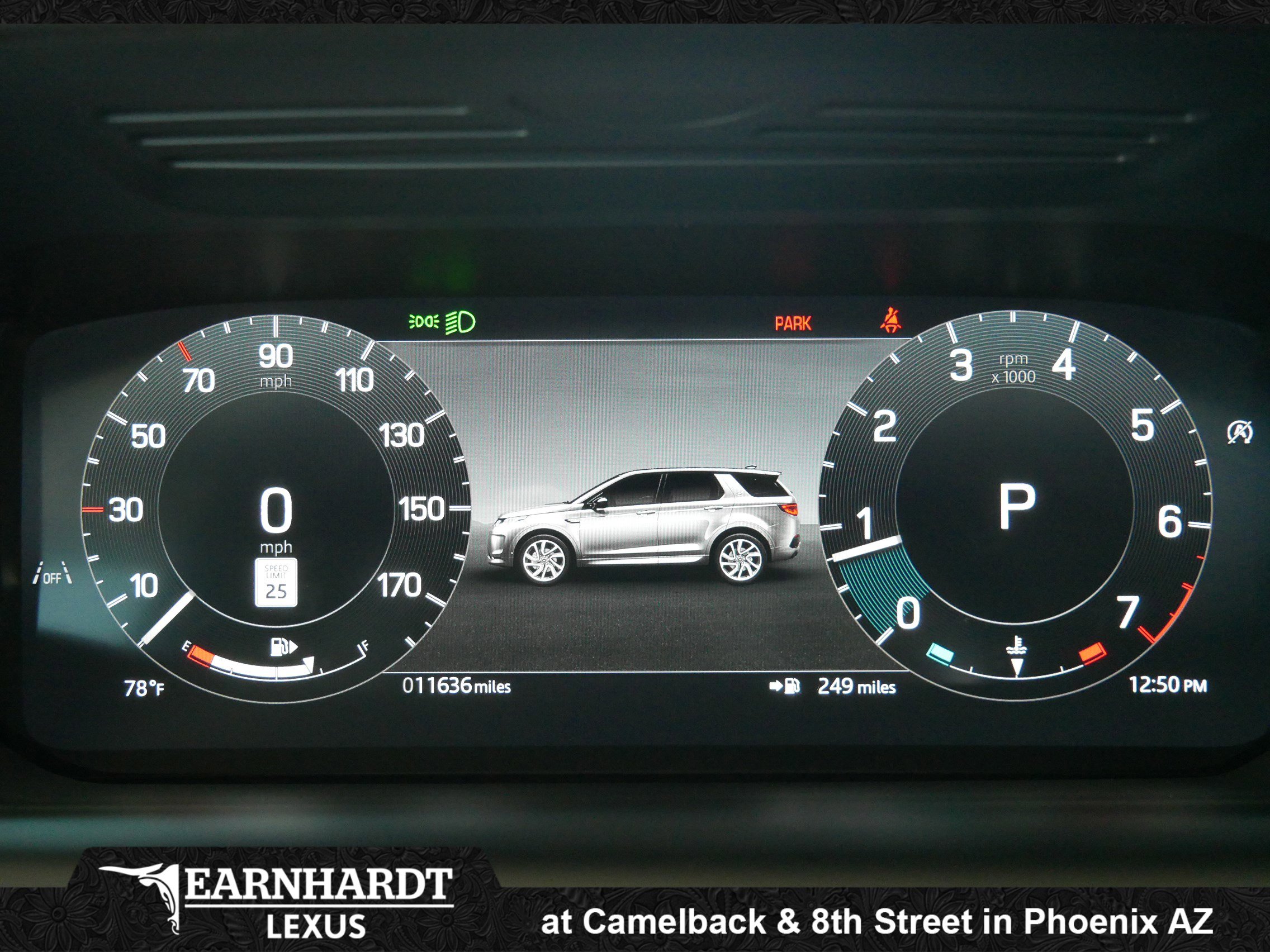 Used 2025 Land Rover Discovery Sport S image 35