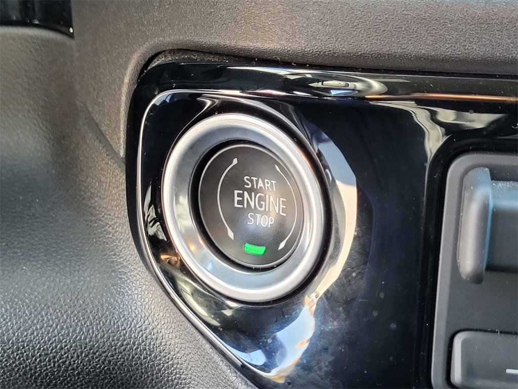 Used 2023 GMC Sierra 1500 Elevation image 23